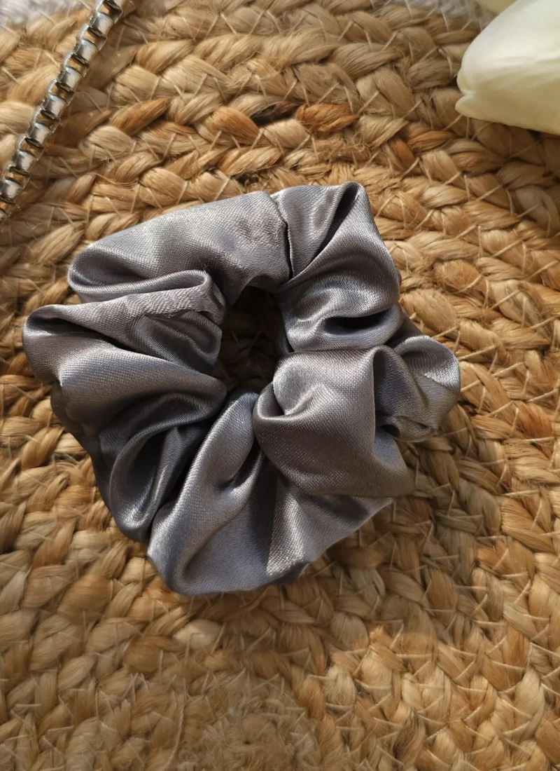 Satin scrunchies in cheap price in Kanpur.