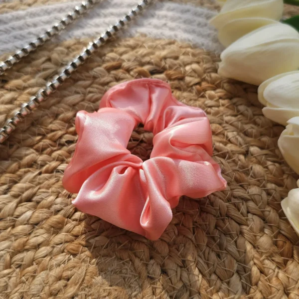 The Stylish Gem – Trending hair fashion accessories just a click away