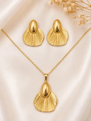 Golden Horizon Set with Gold Textured Pendant Necklace and Matching Earrings
