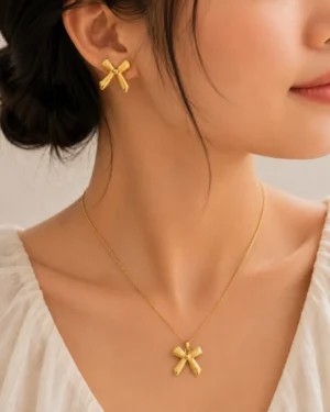 Golden Grace Bow Set - Image 2