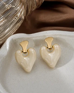 Ivora Heart Resin Earrings - Image 3