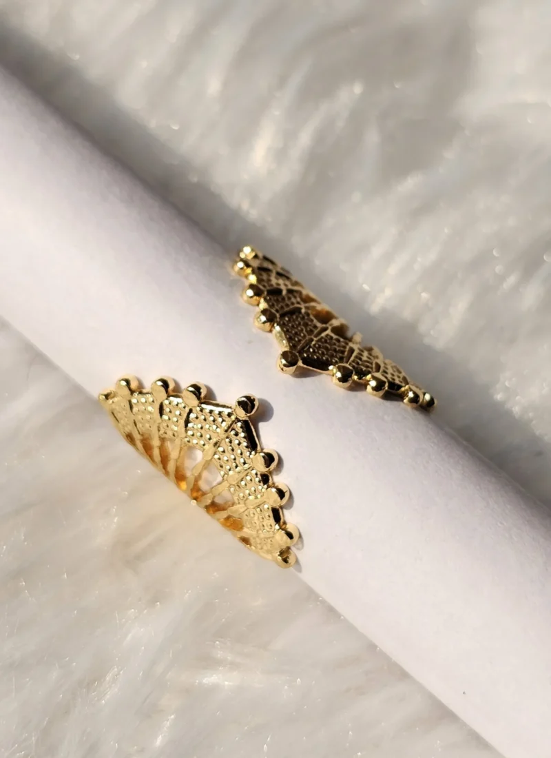 Golden fan leaf openwork statement ring