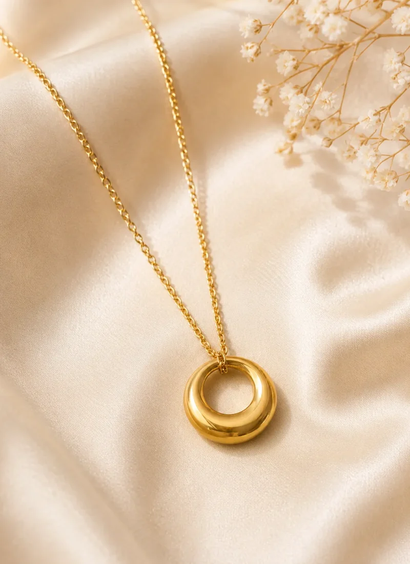 Golden circular ring pendant necklace for women